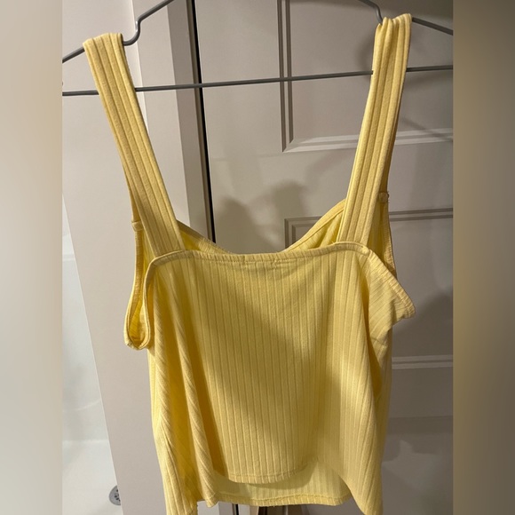 Yellow crop top, size L - Picture 2 of 2
